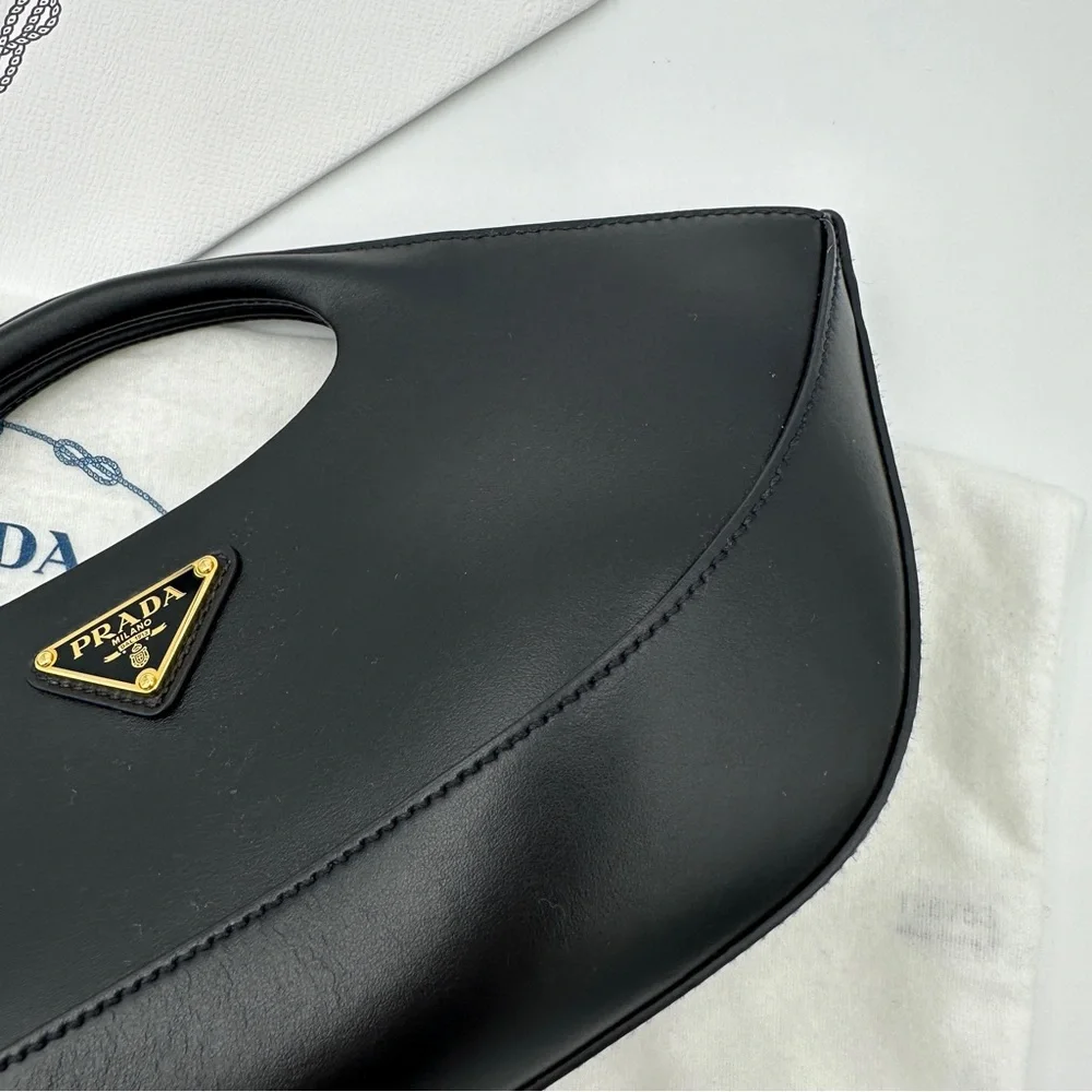 Black Prada Medium Leather Bag - Picture 7 of 17